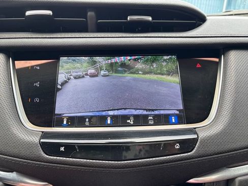 Used 2024 Cadillac XT5 Sportv w/ Technology Package AWD/4WD image 17