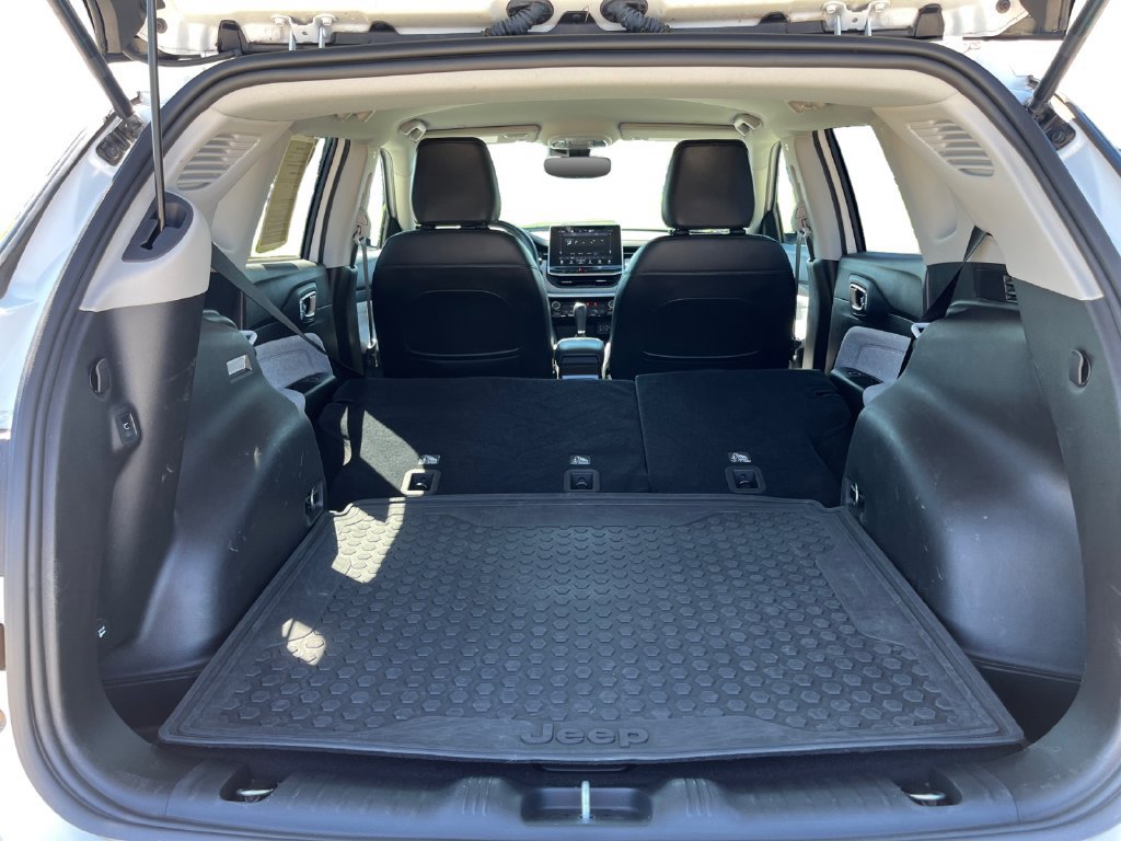 Used 2022 Jeep Compass Latitude AWD/4WD image 30