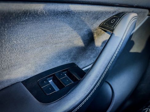 Used 2021 Tesla Model Y Long Range image 15