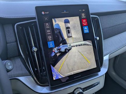 New 2026 Volvo XC90 T8 Ultra w/ Protection Package Premier image 10