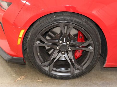 Used 2018 Chevrolet Camaro SS RWD image 34