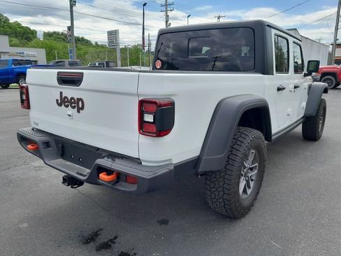 Used 2026 Jeep Gladiator Mojave AWD/4WD image 8
