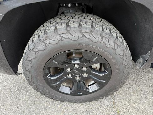 Used 2019 Chevrolet Tahoe LT image 48