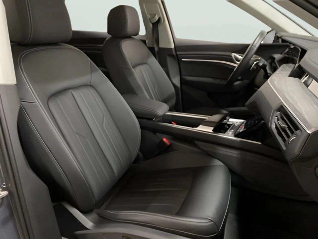 Used 2024 Audi Q8 e-tron Premium AWD/4WD image 79