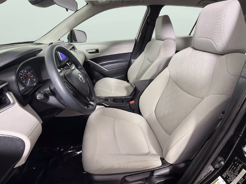 Used 2023 Toyota Corolla Cross L FWD image 17