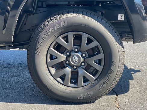 Used 2021 Toyota Tacoma SR image 27