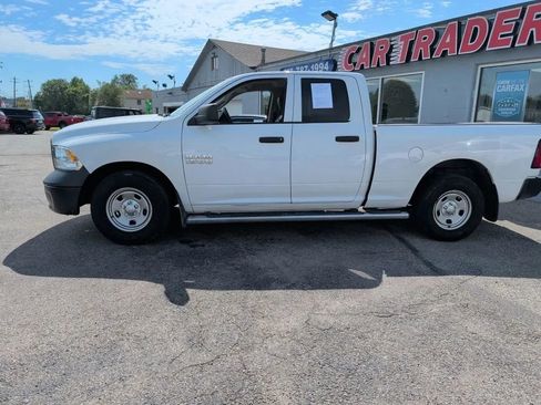Used 2018 RAM 1500 Tradesman RWD image 3
