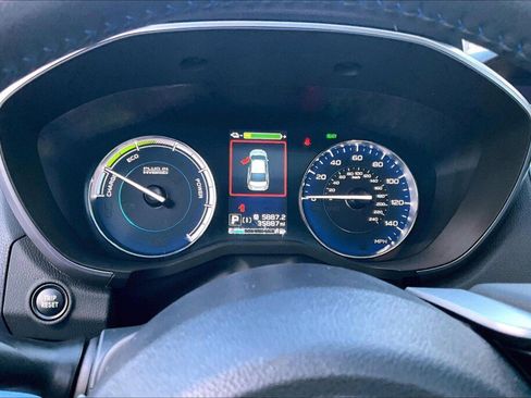 Certified 2021 Subaru Crosstrek Hybrid w/ Moonroof Package w/Navigation image 8