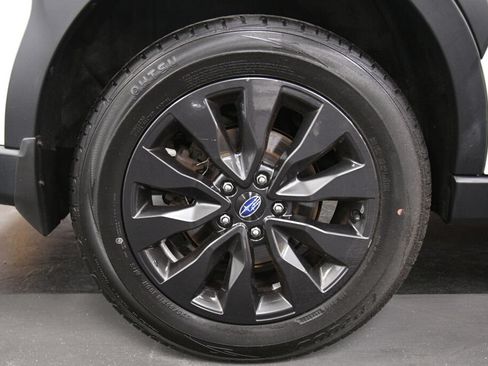 Used 2023 Subaru Outback Onyx Edition AWD/4WD image 30