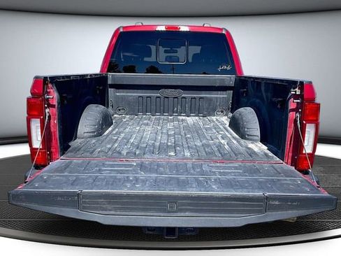 Used 2022 Ford F250 Lariat w/ Black Appearance Package AWD/4WD image 7