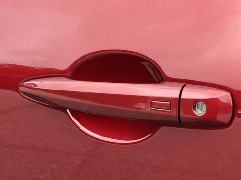 Certified 2023 Nissan Rogue SV image 29