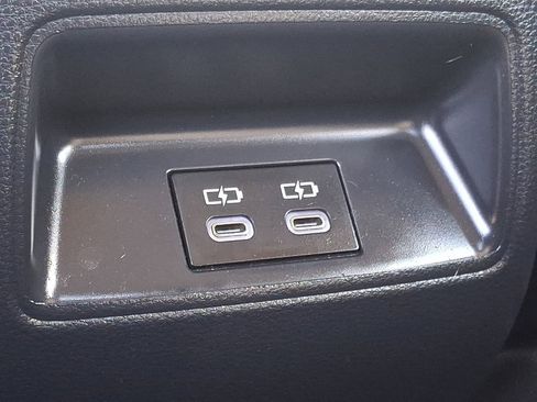 Used 2024 Toyota Corolla LE FWD image 11
