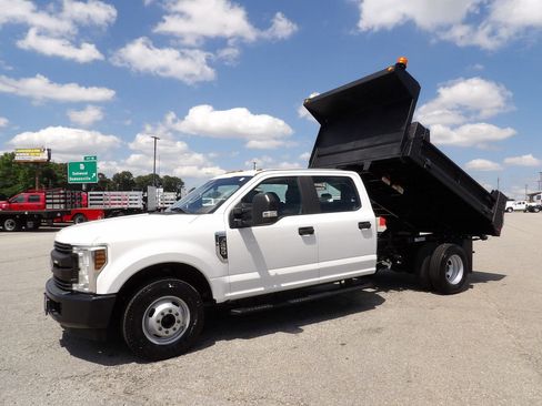 Used 2019 Ford F350 XL w/ Power Equipment Group RWD image 3