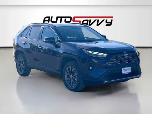 Used 2022 Toyota RAV4 Limited AWD/4WD image 1