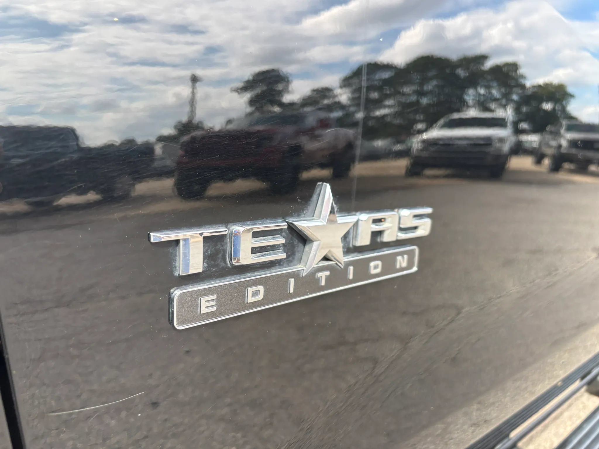Used 2020 Chevrolet Silverado 1500 RST w/ Texas Edition AWD/4WD image 12
