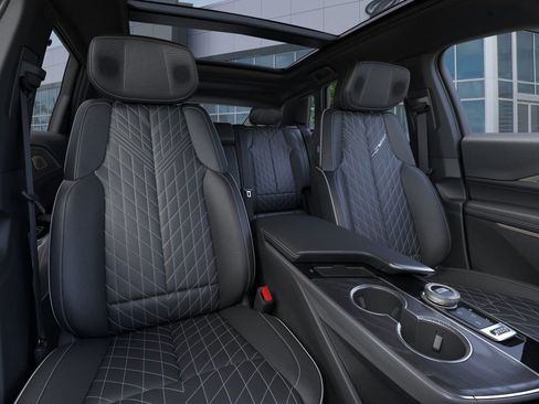 New 2026 Cadillac Lyriq V AWD/4WD image 16