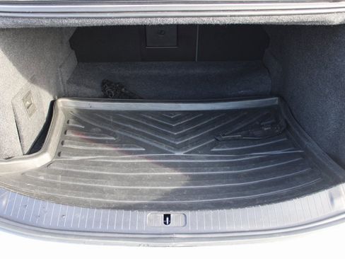 Used 2016 Cadillac XTS Luxury image 36