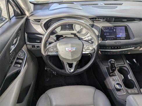 Used 2020 Cadillac XT4 Premium Luxury image 13