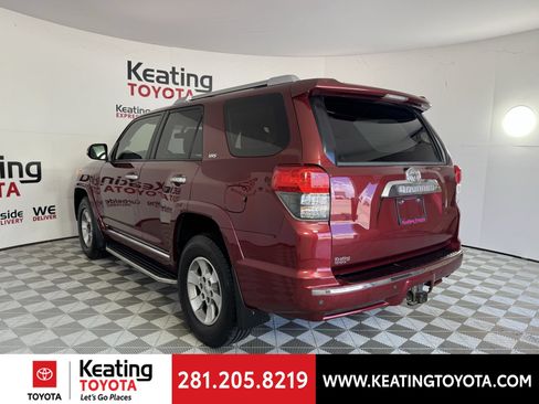 Used 2012 Toyota 4Runner SR5 AWD/4WD image 7