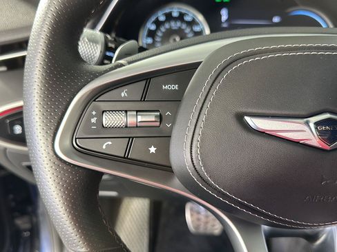 Used 2025 Genesis GV70 3.5T Sport AWD/4WD image 13