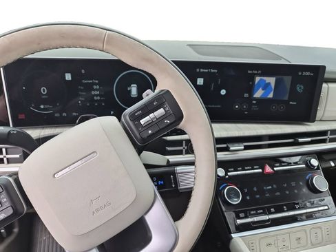 Certified 2025 Hyundai Santa Fe Calligraphy image 10