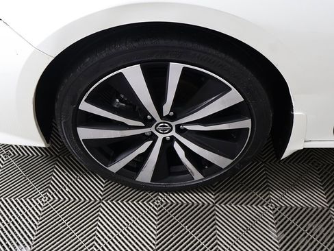 Used 2022 Nissan Altima 2.5 SR image 14