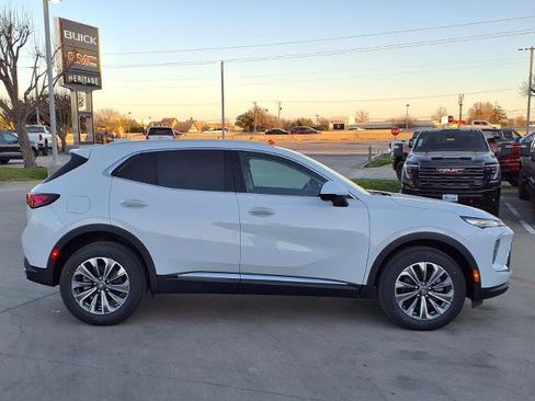 New 2026 Buick Envision Preferred image 2