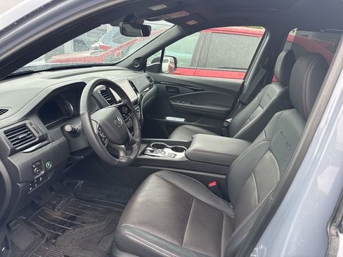 Used 2024 Honda Passport Black Edition image 7