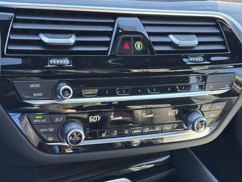 Certified 2023 BMW 530i xDrive w/ Premium Package image 29