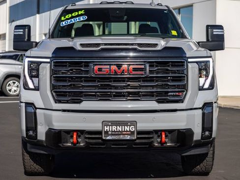 Used 2024 GMC Sierra 2500 AT4 w/ AT4 Premium Plus Package AWD/4WD image 2
