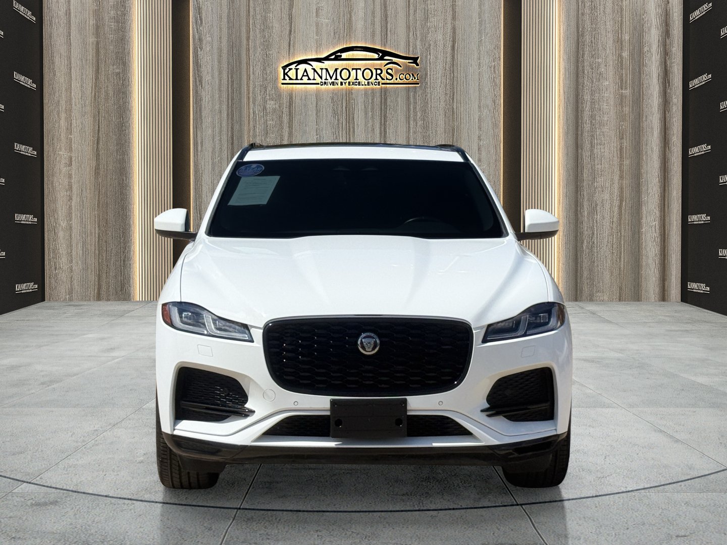 Used 2023 Jaguar F-PACE S AWD/4WD image 3