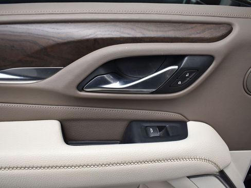 Used 2021 GMC Yukon Denali w/ Denali Premium Package image 14