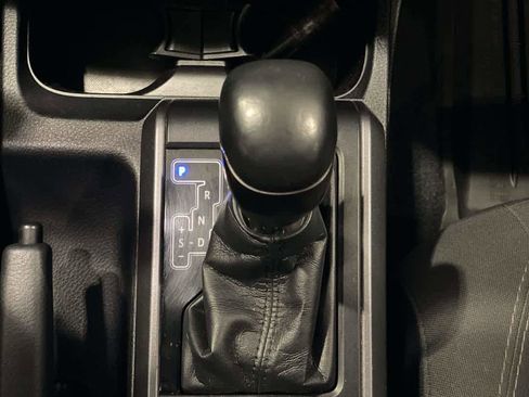 Used 2018 Toyota Tacoma TRD Off-Road image 23