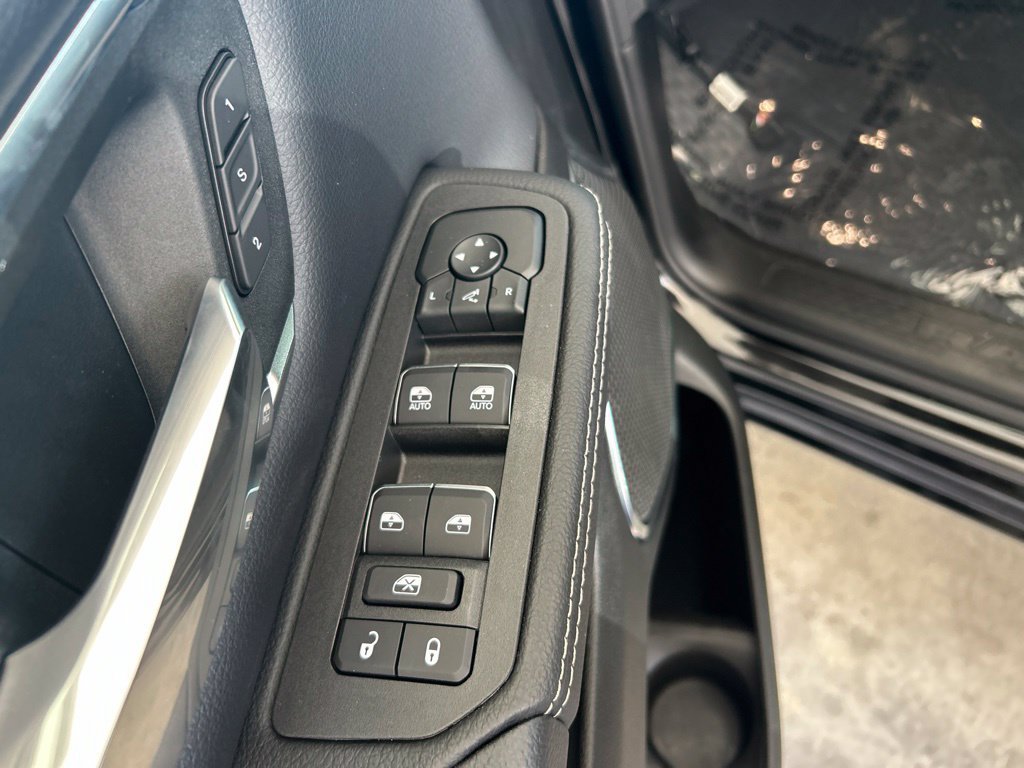 Used 2026 RAM 1500 Laramie AWD/4WD image 39