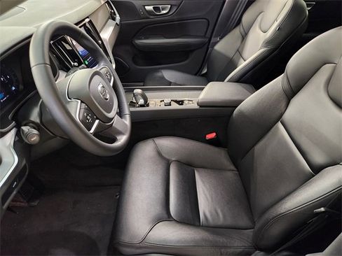 Used 2024 Volvo S60 B5 Core image 14