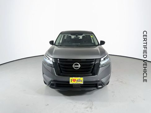 Certified 2023 Nissan Pathfinder S FWD image 4