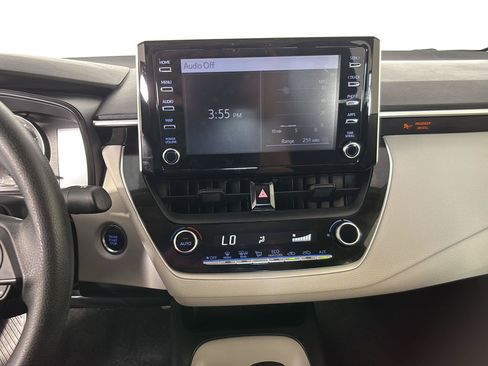 Used 2020 Toyota Corolla LE w/ LE Convenience Package FWD image 33