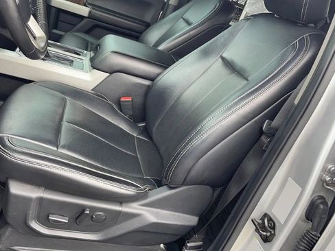 Used 2019 Ford F150 Lariat w/ Equipment Group 502A Luxury AWD/4WD image 26