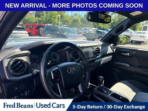 Used 2023 Toyota Tacoma TRD Sport AWD/4WD image 11
