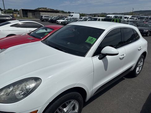 Used 2016 Porsche Macan S AWD/4WD image 2