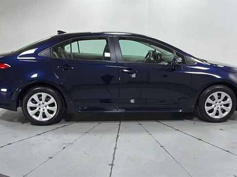 Certified 2025 Toyota Corolla LE image 6