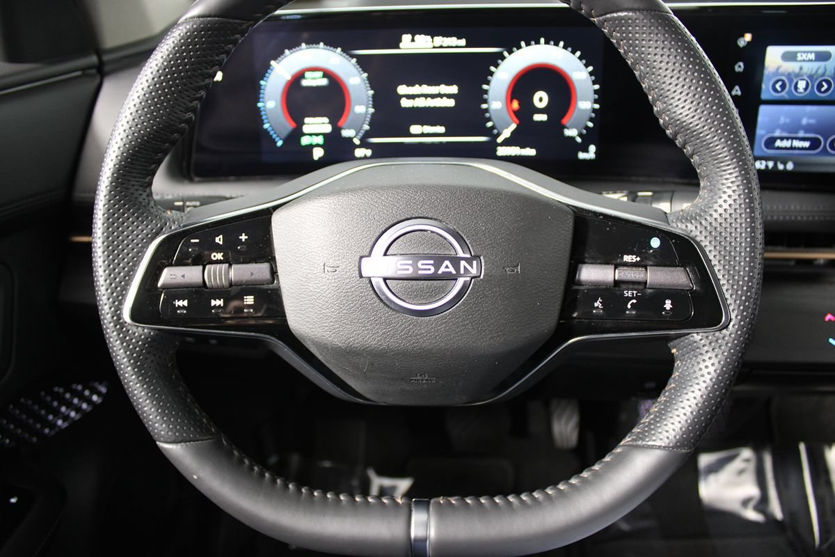 Used 2024 Nissan Ariya FWD image 11