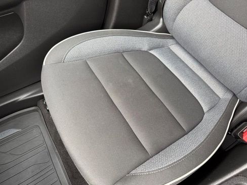 Used 2022 Chevrolet TrailBlazer LT w/ Convenience Package FWD image 27
