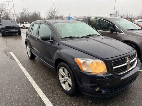 Used 2011 Dodge Caliber Mainstreet image 3