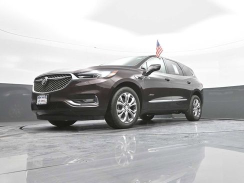 Used 2021 Buick Enclave Avenir w/ Avenir Technology Package image 43