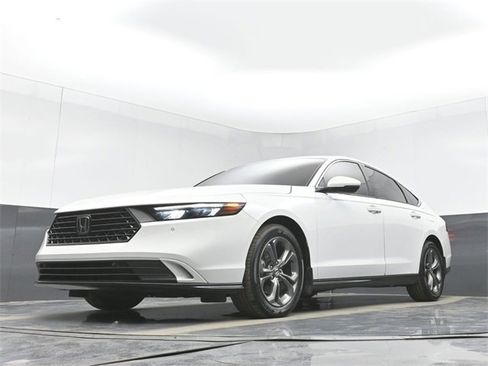 Used 2023 Honda Accord EX-L image 43