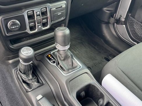Used 2020 Jeep Gladiator Sport w/ Quick Order Package 24S AWD/4WD image 25