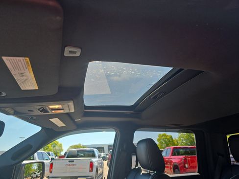 Used 2018 RAM 1500 Rebel w/ Luxury Group AWD/4WD image 32