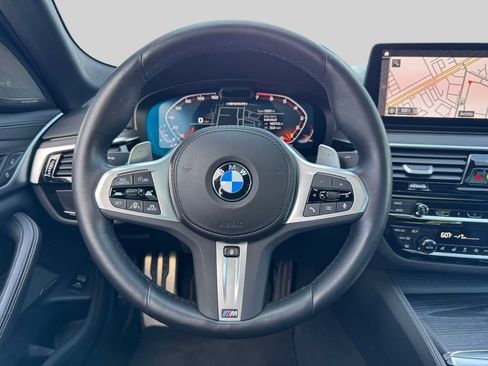 Used 2023 BMW M550i xDrive w/ Executive Package AWD/4WD image 18