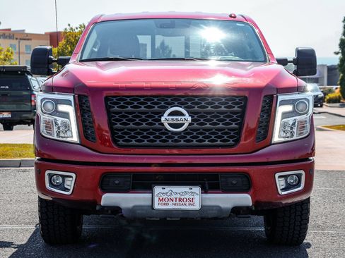 Used 2018 Nissan Titan PRO-4X w/ Pro-4x Convenience Package AWD/4WD image 2